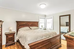 18-08 Murray St, Whitestone, NY 11357 - Photo 8