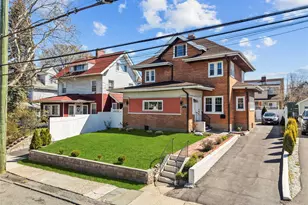 122 Buckingham Rd, Yonkers, NY 10701 - Photo 2
