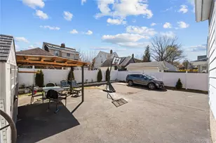 122 Buckingham Rd, Yonkers, NY 10701 - Photo 14