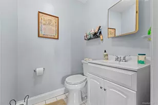 122 Buckingham Rd, Yonkers, NY 10701 - Photo 12