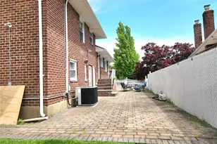 244 Martin Dr, Syosset, NY 11791 - Photo 24