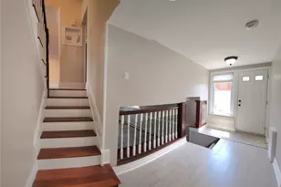 244 Martin Dr, Syosset, NY 11791 - Photo 16
