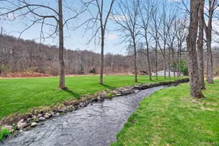 194 Vineyard Ave, Highland, NY 12528 - Photo 4