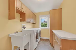 194 Vineyard Ave, Highland, NY 12528 - Photo 14