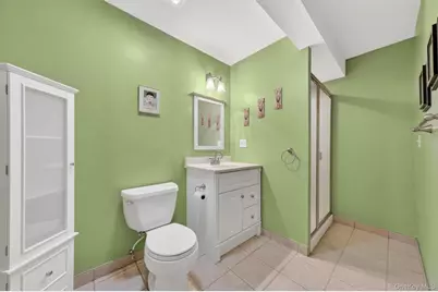 194 Vineyard Avenue, Highland, NY 12528 - Photo 22