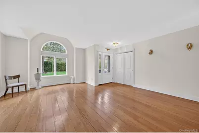194 Vineyard Avenue, Highland, NY 12528 - Photo 8