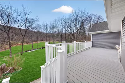 194 Vineyard Avenue, Highland, NY 12528 - Photo 36