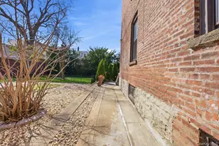 35 S Devoe Ave, Yonkers, NY 10705 - Photo 22