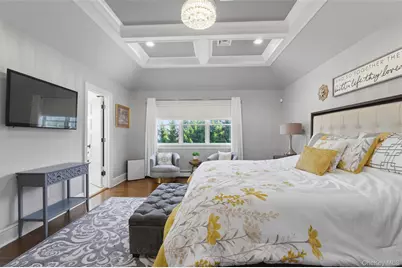 35 Greenwich Avenue, Central Valley, NY 10917 - Photo 10