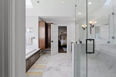 35 Greenwich Avenue, Central Valley, NY 10917 - Photo 12