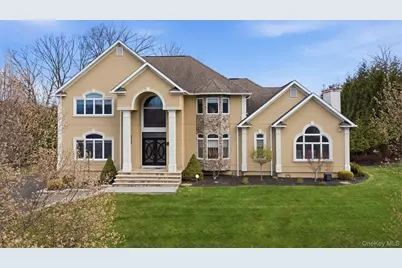 35 Greenwich Avenue, Central Valley, NY 10917 - Photo 4