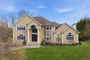 35 Greenwich Ave, Central Valley, NY 10917 - Photo 4