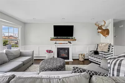 22 Marquette Drive, Smithtown, NY 11787 - Photo 16