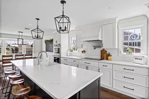 22 Marquette Dr, Smithtown, NY 11787 - Photo 12