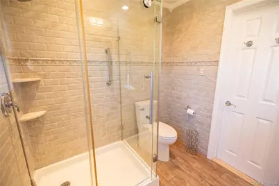 84 Rhoda Avenue, North Babylon, NY 11703 - Photo 12