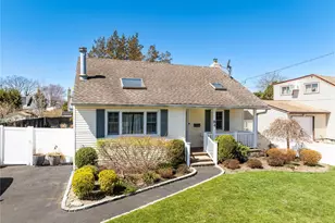 84 Rhoda Ave, North Babylon, NY 11703 - Photo 2