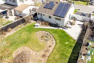 84 Rhoda Ave, North Babylon, NY 11703 - Photo 22