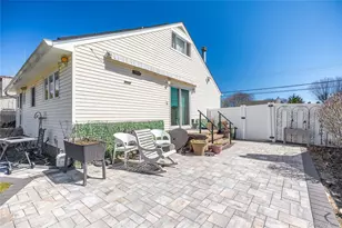 84 Rhoda Ave, North Babylon, NY 11703 - Photo 18