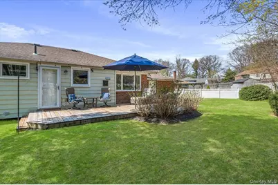 8 Bass Court, Huntington, NY 11743 - Photo 14