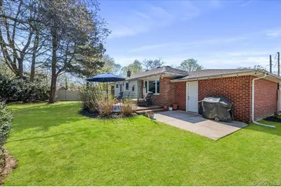 8 Bass Court, Huntington, NY 11743 - Photo 18