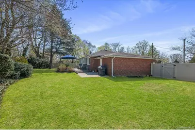 8 Bass Court, Huntington, NY 11743 - Photo 16