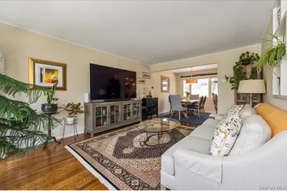 8 Bass Court, Huntington, NY 11743 - Photo 4