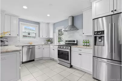 213 N Barry Avenue, Mamaroneck, NY 10543 - Photo 8