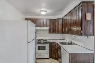 23 Lakewood Ave, Ronkonkoma, NY 11779 - Photo 8