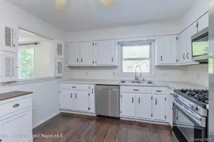 94 Tammany St, Kingston, NY 12401 - Photo 8