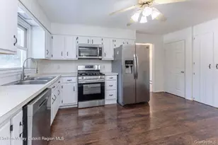 94 Tammany St, Kingston, NY 12401 - Photo 12