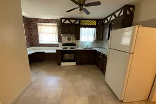 1086 Tulip Ave, Franklin Square, NY 11010 - Photo 2