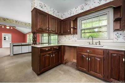 44 Emery Street, Mount Kisco, NY 10549 - Photo 10