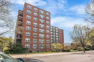 164-20 Highland Ave, Jamaica, NY 11432 - Photo 16