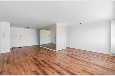 16420 Highland Avenue #7S, Jamaica, NY 11432 - Photo 8