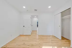 25 Farmington Ln, Melville, NY 11747 - Photo 26