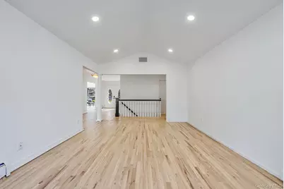 25 Farmington Lane, Melville, NY 11747 - Photo 16