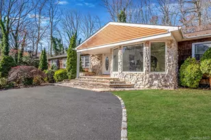 25 Farmington Ln, Melville, NY 11747 - Photo 2