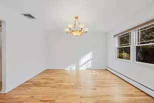 25 Farmington Ln, Melville, NY 11747 - Photo 22