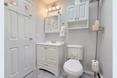 122 Curtis Drive, Sound Beach, NY 11789 - Photo 18