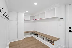 8 Astro Pl, Dix Hills, NY 11746 - Photo 28