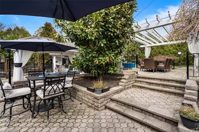 12 Kingswood Circle, Old Bethpage, NY 11804 - Photo 34