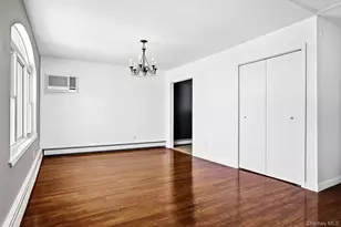 160 St Marks Ave, Freeport, NY 11520 - Photo 6