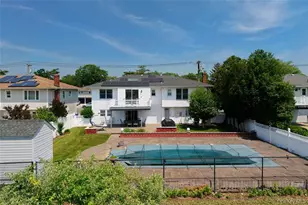 443 Hungry Harbor Rd, Woodmere, NY 11581 - Photo 22