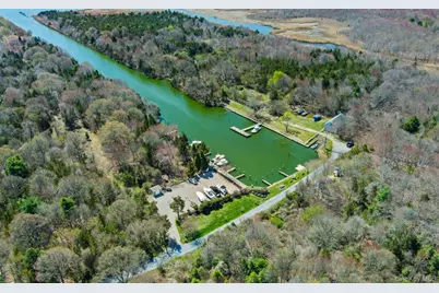 163 Boathouse Lane Lane #163, Bay Shore, NY 11706 - Photo 32