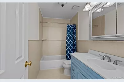 163 Boathouse Lane Lane #163, Bay Shore, NY 11706 - Photo 22