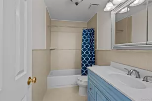 163 Boathouse Ln Ln, Bay Shore, NY 11706 - Photo 22
