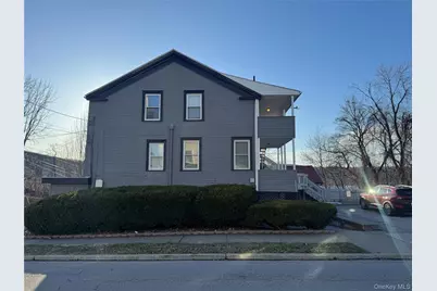 34 Hoffman Street, Poughkeepsie, NY 12601 - Photo 2