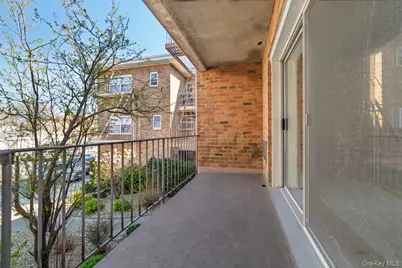 90 South Park Avenue #B3, Rockville Centre, NY 11570 - Photo 16