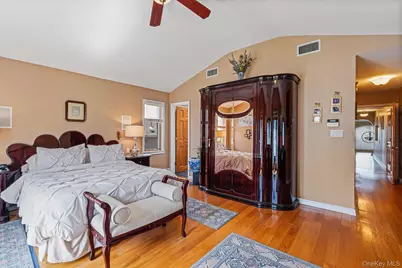 141-60 11th Avenue, Whitestone, NY 11357 - Photo 20