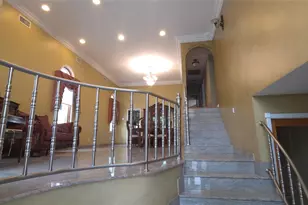 141-60 11th Ave, Whitestone, NY 11357 - Photo 6